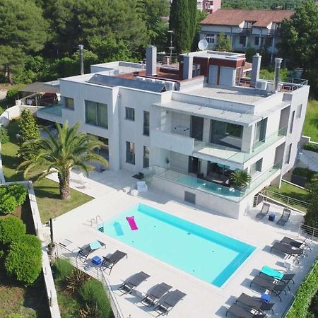 Villa Valsavia-Apartment Monsena With Pool And Spa Rovinj Zewnętrze zdjęcie